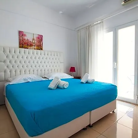 Ptolemeos 4* Fira (Santorini)